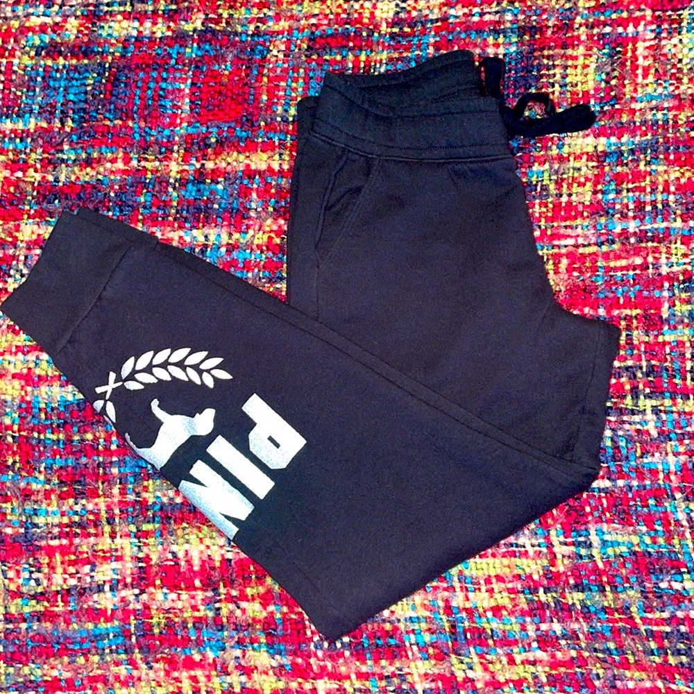 PINK Victoria’s Secret women’s joggers! Size-small!
